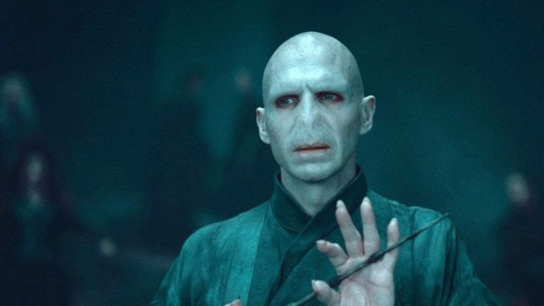 Ralph Fiennes Admits He Was Wrong About His Initial “Snobbish” Attitude Towards ‘Harry Potter’