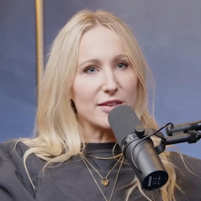 Nikki Glaser Reveals Unused Golden Globes Jokes About Trump And ICE
